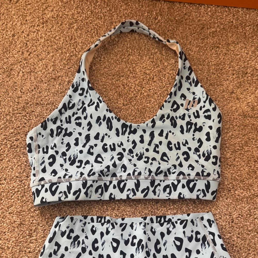Leopard Print Sports Bra and Shorts Set - Black and Blue - Picture 3 of 4